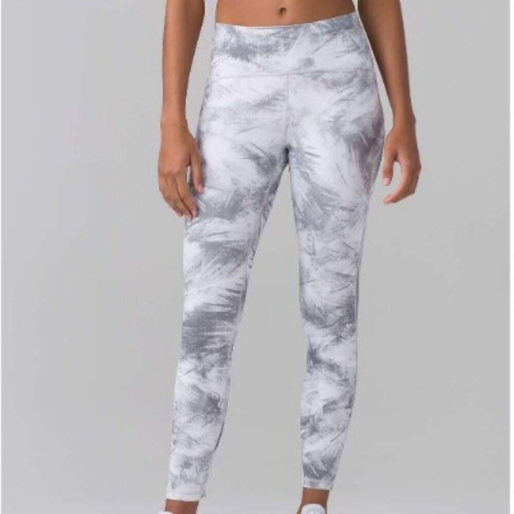 Lululemon Train Times Tights 25" Breeze By White Cast NWOT